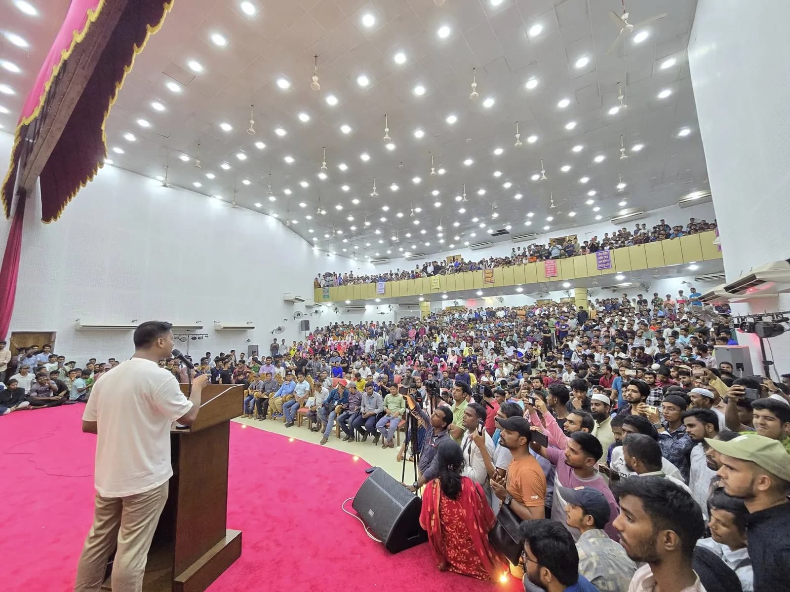 Town hall with students